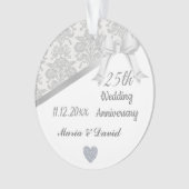 Zilveren 25ste huwelijksverjaardag. ornament (voorkant)