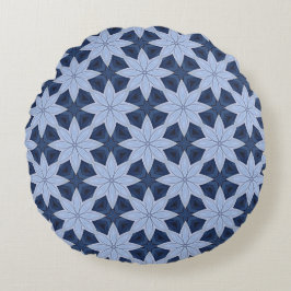 Zilveren-blauwe bloemen op een marineblauwe achter rond kussen