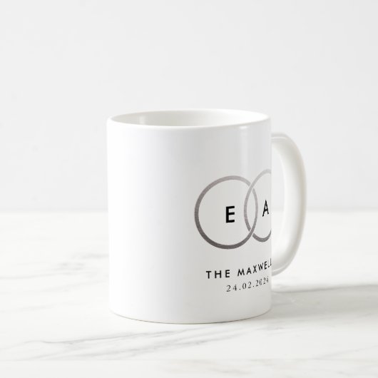Zilveren bruiloft Bands Monogram met Datum Koffiemok (Voorkant rechts)