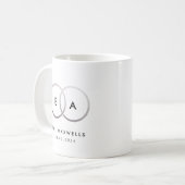 Zilveren bruiloft Bands Monogram met Datum Koffiemok (Voorkant links)