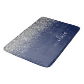 Zilveren Navy Blauwe Glitter Meisjesnaam Monogram Badmat (Gekanteld)
