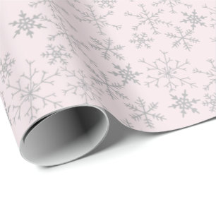 Zilveren Sneeuwvlokpatroon op Roze Kerst Winter Cadeaupapier