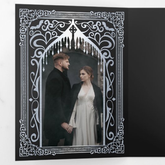 Zilveren Vampier Kathedraal Gotische bruiloft Drieluik Uitnodiging (Binnenzijde eerst)