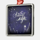 Zilzame nacht, heilige nacht - sneeuwscène met lui metalen ornament (Links)