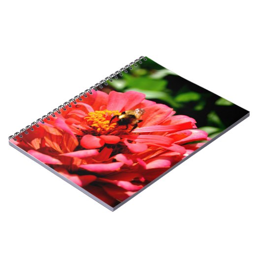 zinnia bij bijen en koraal notitieboek (Linkerzijde)