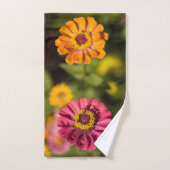 Zinnias orange et rose en fleurs (Serviette à main)