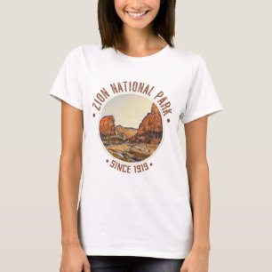 Zion National Park Utah USA Outdoor Distress T-shirt