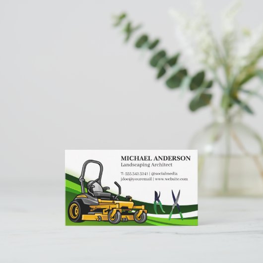 Zittende grasmaaier | Tuingereedschap Visitekaartje (Staand voorkant)