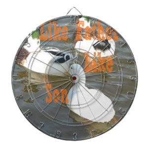 Zoals vader als zoon. dartbord
