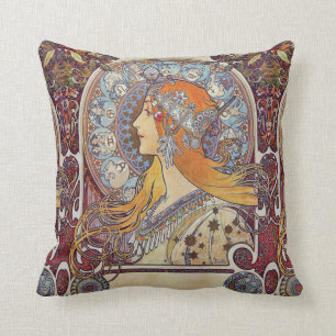Zodiac en haar Tiara Alphonse Mucha Fine Art Kussen