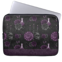 Zodiac Magic | Donker Paarse Plum Gothic Skull Roz