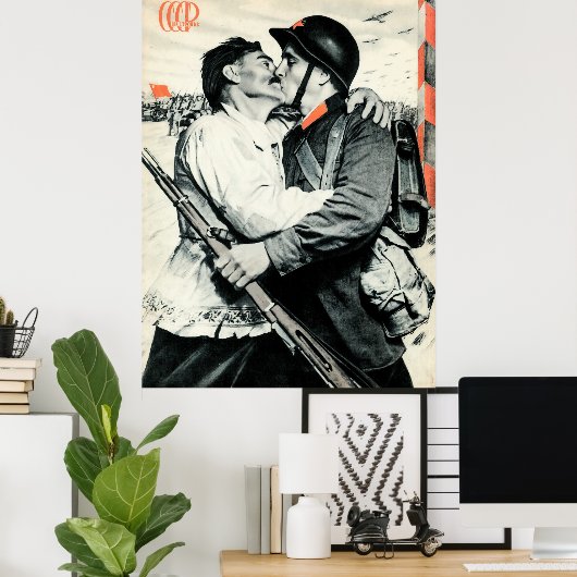 Zoenende Sovjet-soldaat |  USSR Propaganda P Poster (Thuiskantoor)