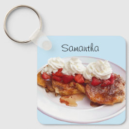 Zoet brood met aardbeien en room sleutelhanger