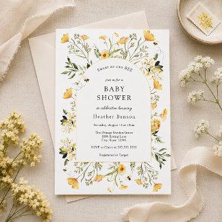 Zoete gele bloemboog baby shower als bij kan zijn kaart