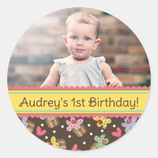 Zoete Kersencupcakes Meisje Verjaardag Foto Sticke Ronde Sticker