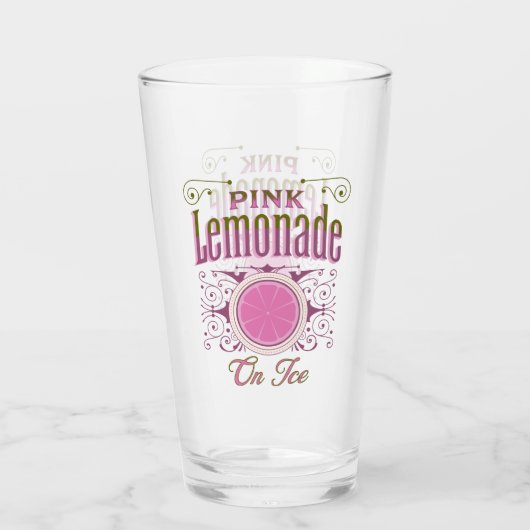 Zoete roze limonade op ijs glas (Achterkant)
