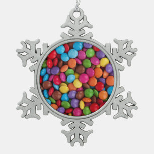 Zoete snoepjes tin sneeuwvlok ornament