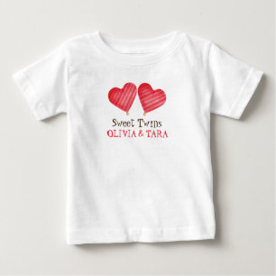 Zoete tweelingen met aangepaste namen Baby T-Shirt