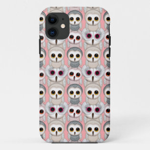 Zoete Uiltjes Baby Uilen op Lichtroze Patroon iPhone 11 Hoesje
