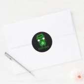 Zom-bin Funny Zombie Trash Bin Pun Dark BG Ronde Sticker (Envelop)