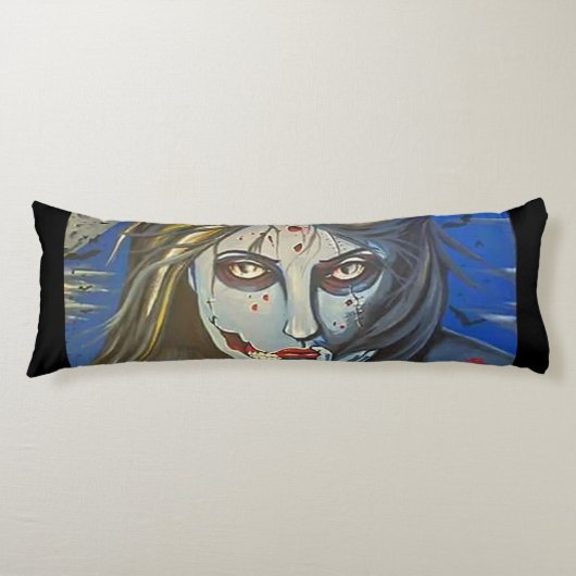 zombie meisje kussen (Voorkant)