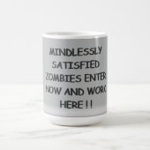Zombies inconscient satisfait café Mug (Centre)
