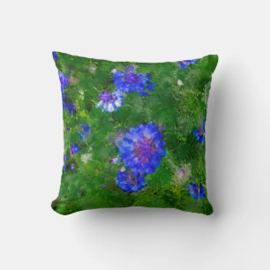 Zomer groene weide en blauwe bloemen kussen