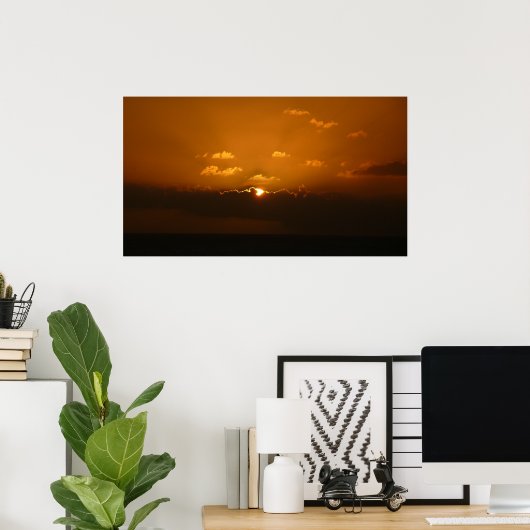 Zon Achter Wolken I Oranje Zonsondergang Foto Poster (Thuiskantoor)