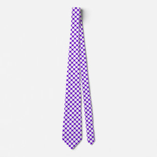 Zones diagonales - Blanc sur Cravate violette
