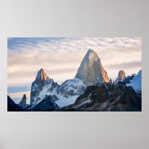 Zonnebakken en wolken boven Mt Fitzroy Poster