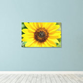 Zonnebloem Close Up canvas print (Insitu (Houten vloer))