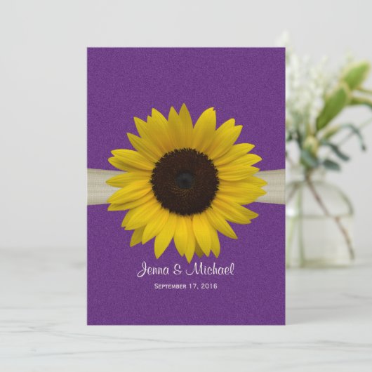 Zonnebloem en Burlap Paarse bruiloft Kaart (Staand voorkant)