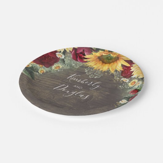 Zonnebloem en rode roos rustieke herfsttrouwdag papieren bordje (Gekanteld)