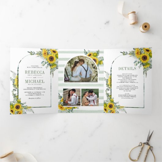 Zonnebloem Eucalyptus Arch All-in-One Weddenschap Drieluik Uitnodiging (Binnen)