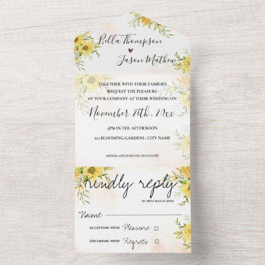 Zonnebloem Geel donker Monogram bruiloft All In One Uitnodiging (Binnen)