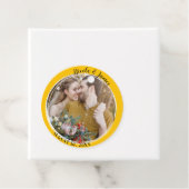 Zonnebloem geel minimale ronde foto bruiloft bedankjes labels (In situ)