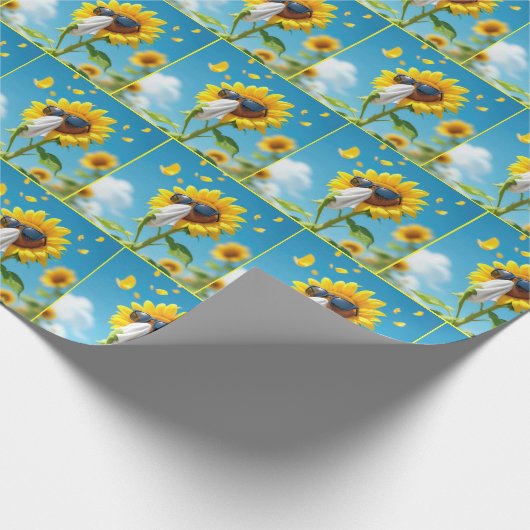 Zonnebloem niezen in een weefsel cadeaupapier (Hoek)