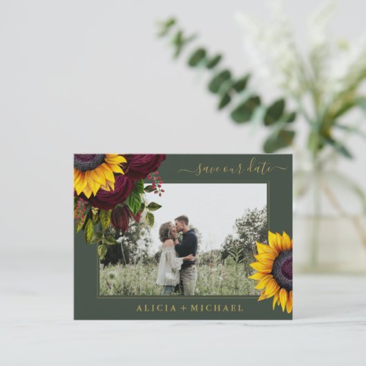 Zonnebloem rozen, bijtend script, op datum bruilof aankondigingskaart (Staand voorkant)
