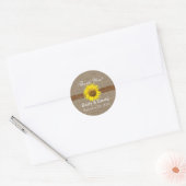 Zonnebloem rustieke burlap land bruiloft ronde sticker (Envelop)