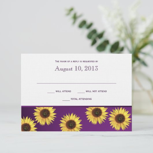 Zonnebloemen en Paarse land bruiloft reactie RSVP Kaartje (Staand voorkant)