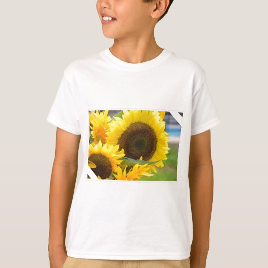 Zonnebloemen in Bloom T-shirt (Voorkant)