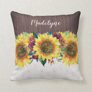 Zonnebloemen kant hout rustieke naam monogrammed kussen