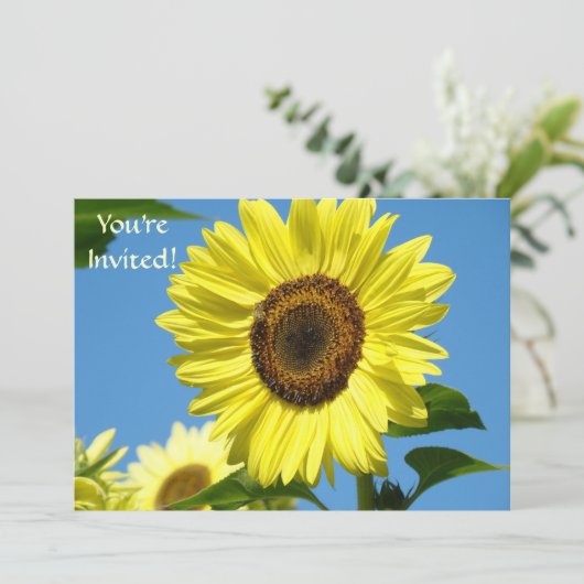 Zonnebloemen U wordt uitgenodigd Moederdag Kaart (Staand voorkant)