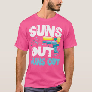 Zonneer Pistolen uit het Pistool van het van de v T-shirt