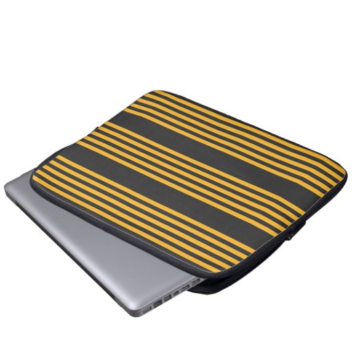 Zonnegeel en houtskool met vijf strippen laptop sleeve (Voorkant onderkant)