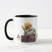 Zonnejongetje van de Garden Gnome Mok (Links)