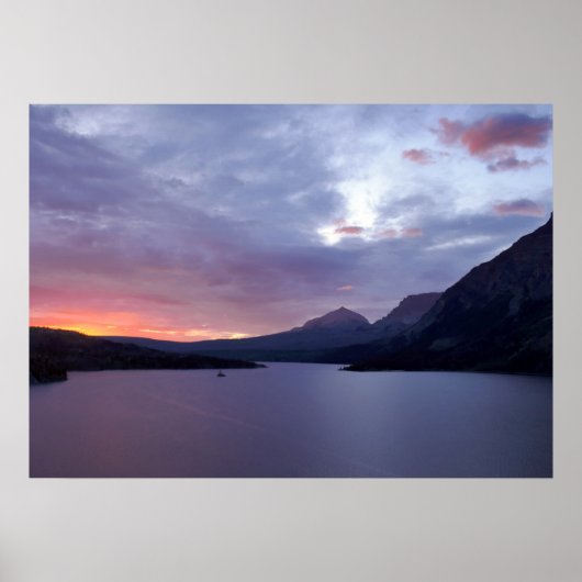 Zonneopgang bij het meer St. Mary Poster (Voorkant)