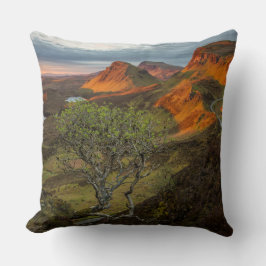 Zonneopgang in de Quiraing-bergen op Skye, Schotla Kussen