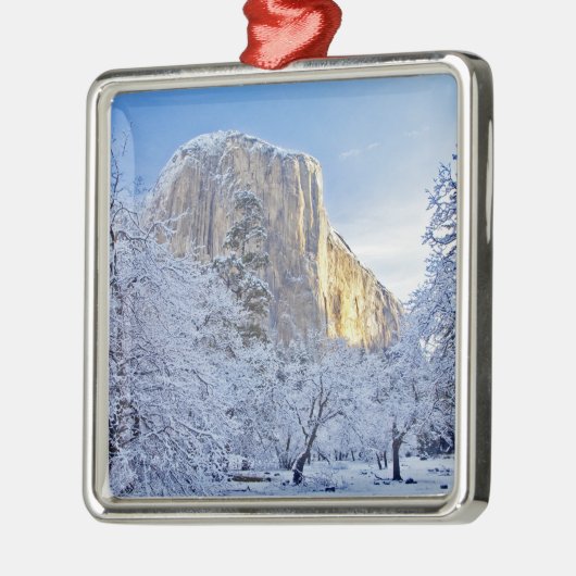 Zonneoplicht raakt El Capitan door sneeuw Metalen Ornament (Links)