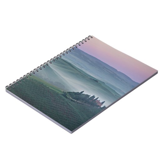 Zonneoppas over een landschapsnotebook in Toscane Notitieboek (Linkerzijde)